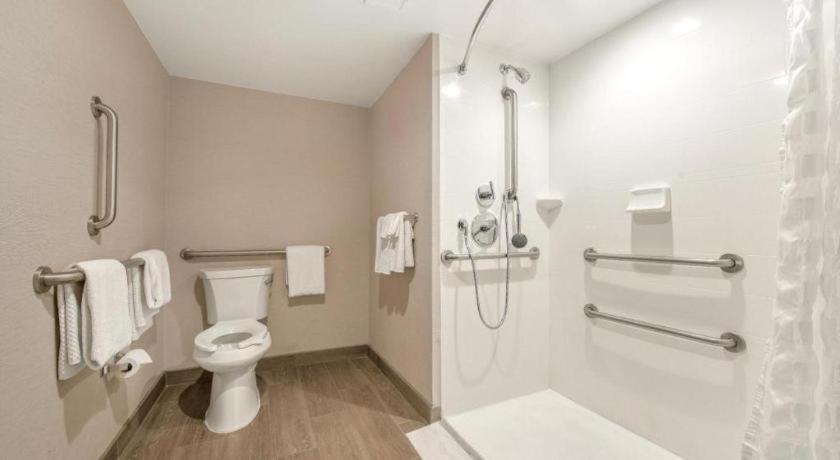 Hotel Embassy By Hilton Tech Center North Denver