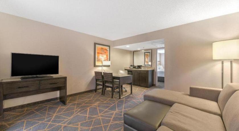Hotel Embassy By Hilton Tech Center North Denver