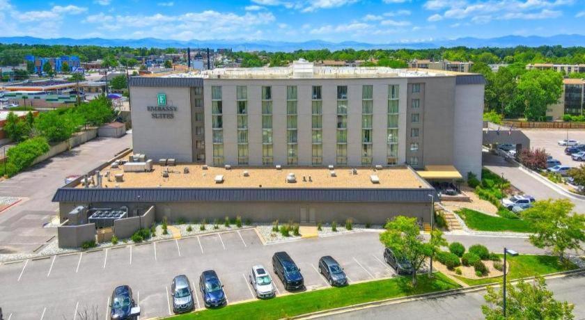 Embassy By Hilton Tech Center North 3*